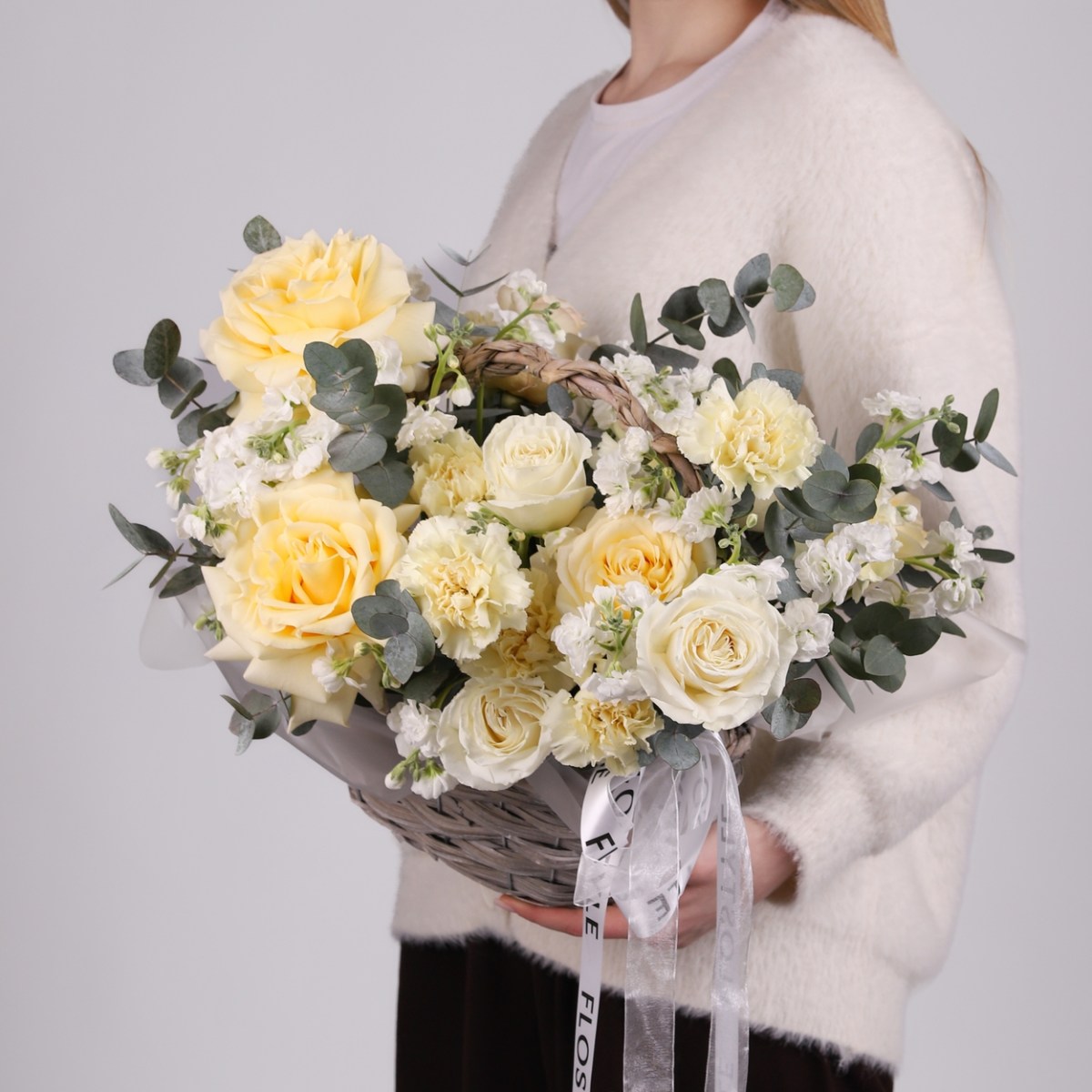 krasivaya bolshaya korzina cvetov  3-3